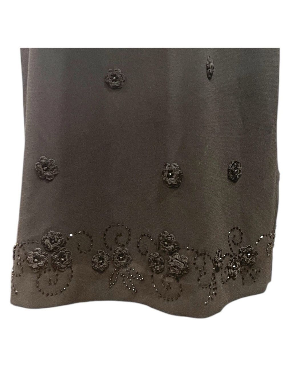 BRAEMAR SZ 9/10 black sheath dress with flower appliqué and beading back split